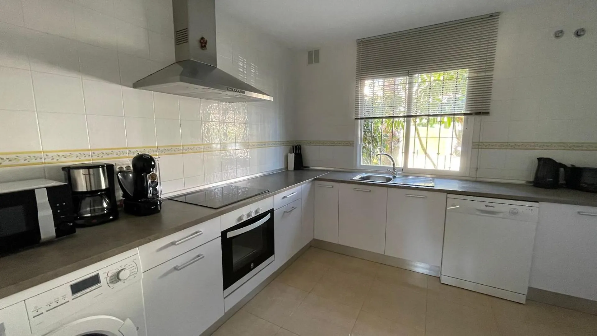 Intermobiliaria Rentals - Puerto Alto B6 7 Estepona